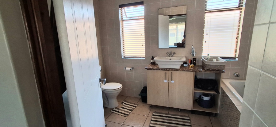 3 Bedroom Property for Sale in Wilgehof Free State